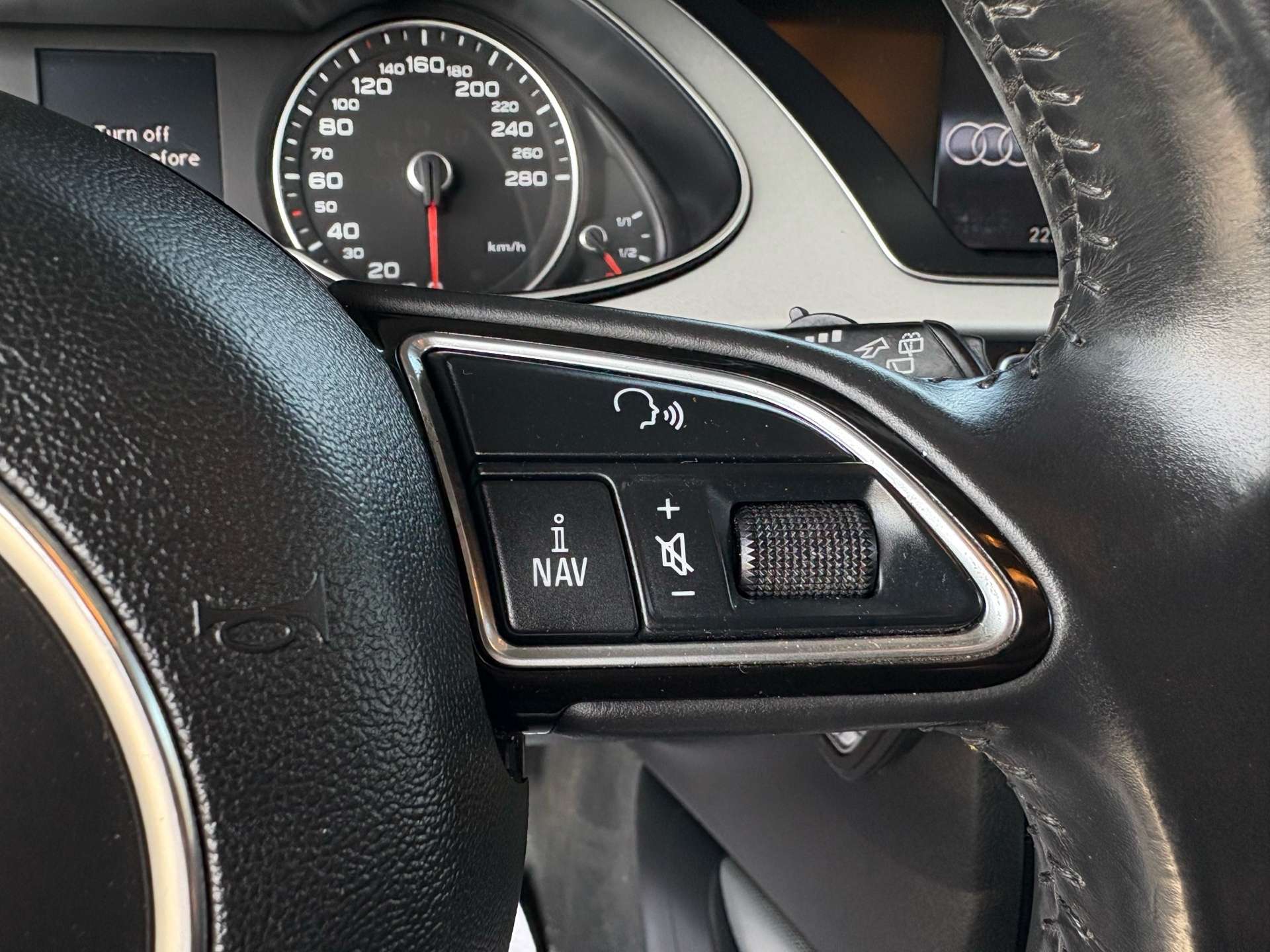 2015 Audi A4 Komfort I ACCIDENT FREE I CERTIFIED thumb 25