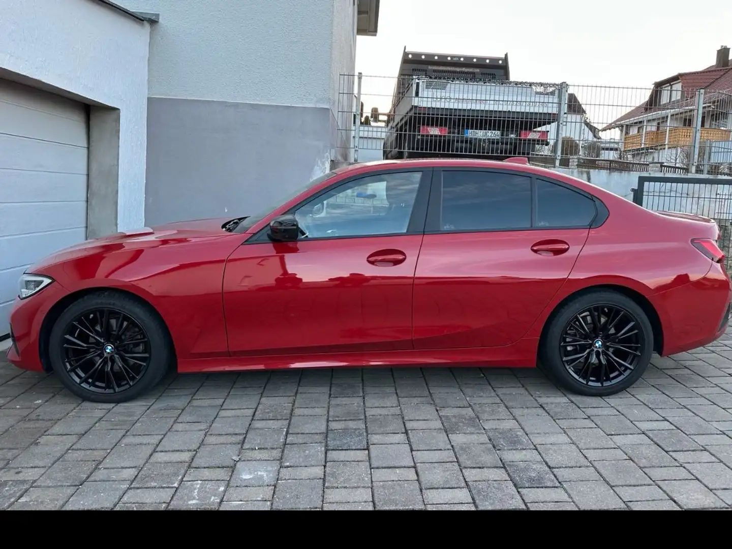 BMW 320 Kırmızı - 2