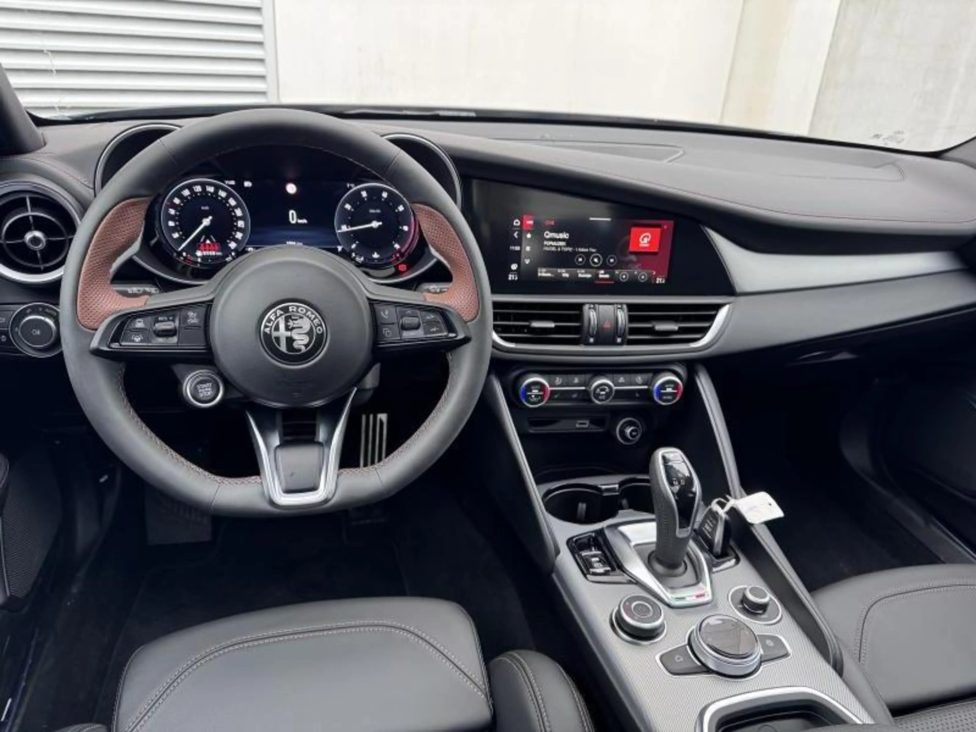 Alfa Romeo Giulia Intensa Q4 280PK — photo 5