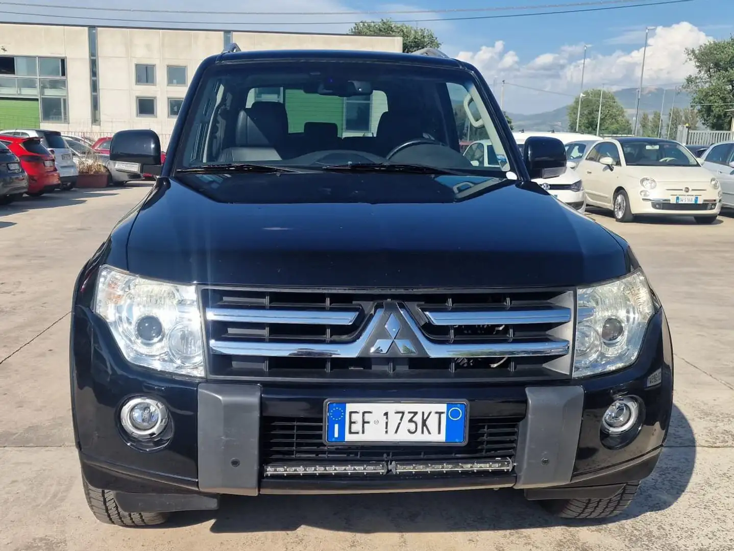 Mitsubishi Pajero Pajero 3.2 CR 200cv 3p auto PARI AL NUOVO Nero - 2