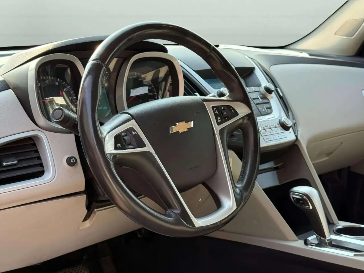 Chevrolet Equinox снимка Chevrolet Equinox