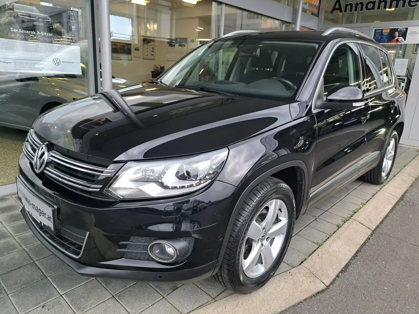 Volkswagen Tiguan Sport & Style TDI BMT Schwarz - 1