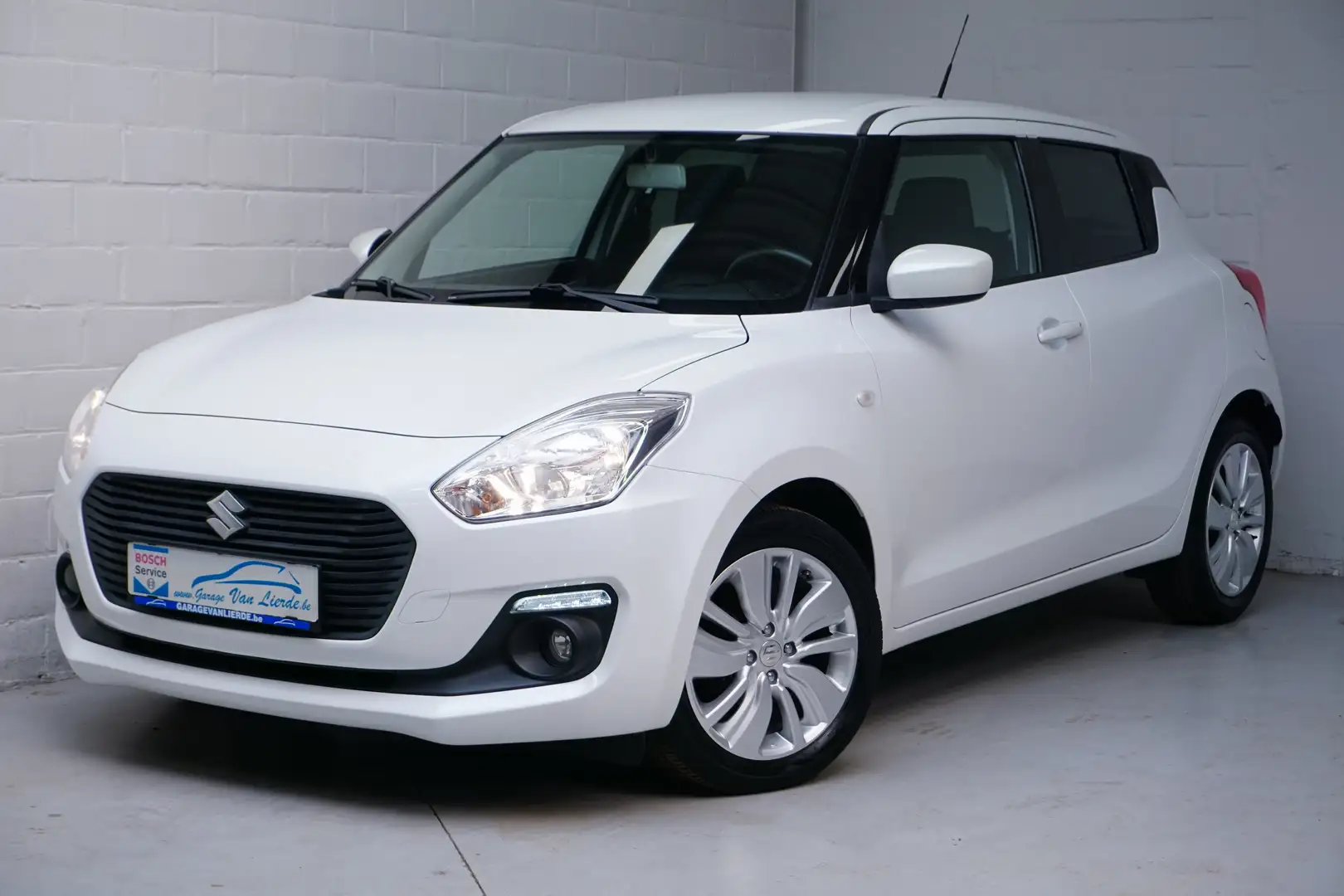 Suzuki Swift 1.0 Turbo Boosterjet Comfort -Apple Carplay-Camera Wit - 1