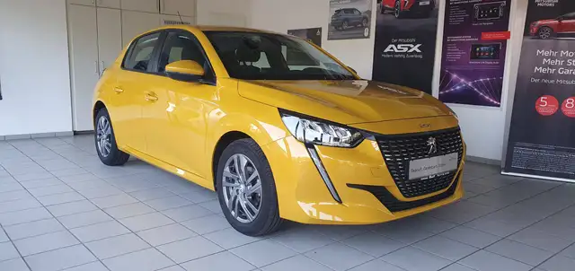 Peugeot 208 view 4