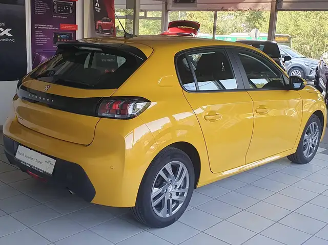 Peugeot 208 view 6