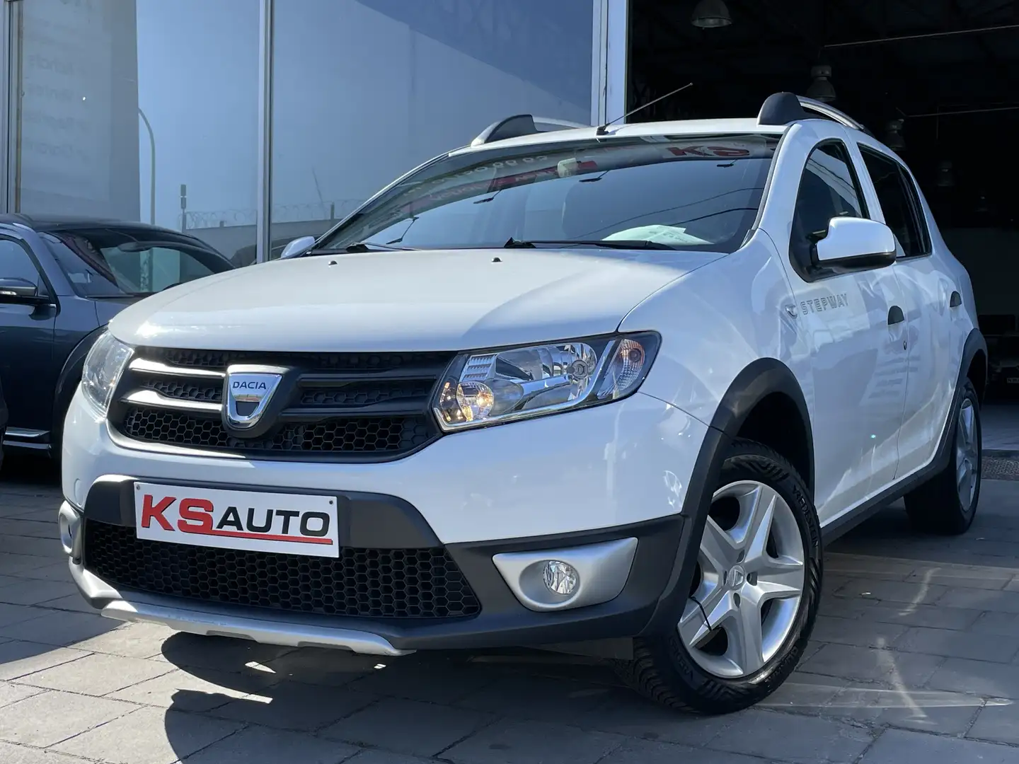 Dacia Sandero 0,9 tce stepway/radio cd /euro 5/jantes Blanco - 1