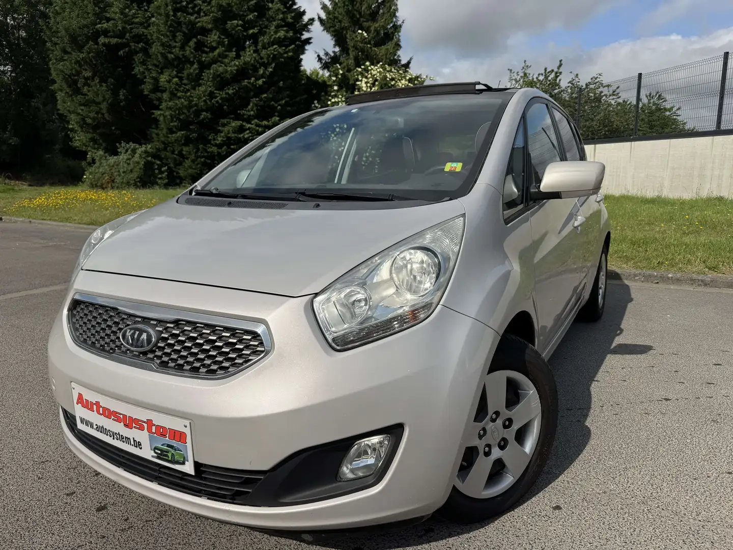 Kia Venga 1.4 CRDi Lounge*Garantie 1an*Carpass* Gris - 1