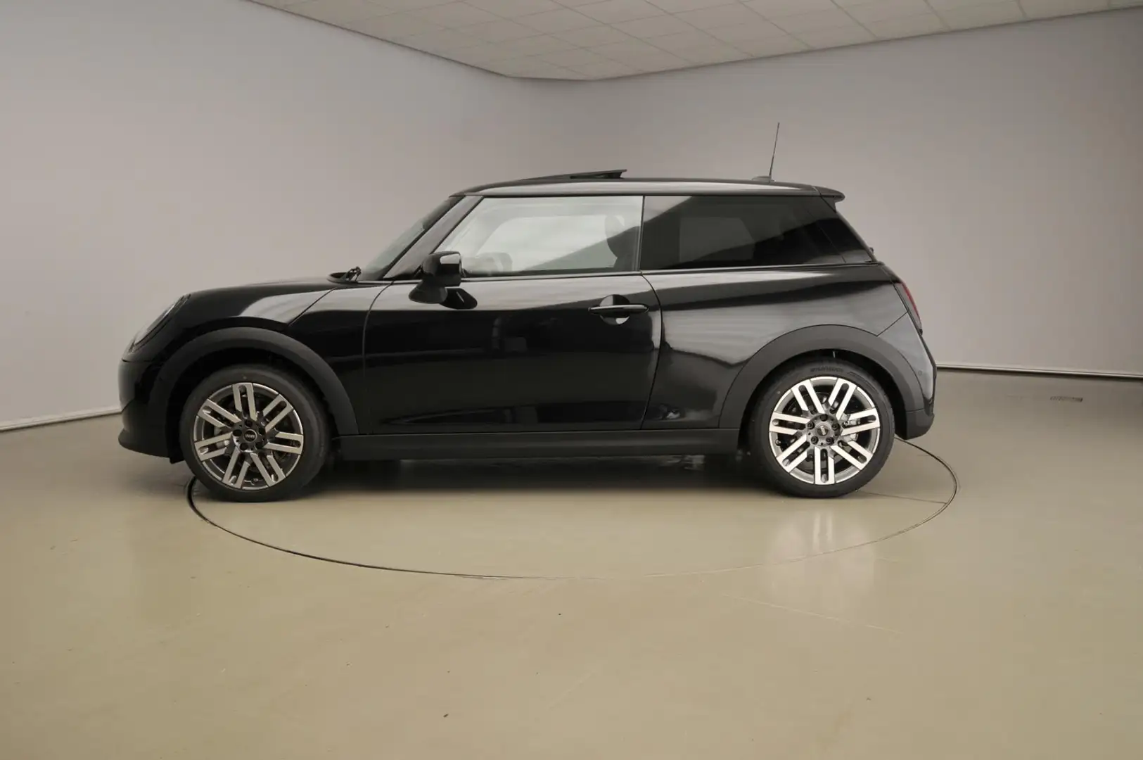 MINI Cooper C 3-deurs Classic | Harman/Kardon | Navigatie AR | P Noir - 2