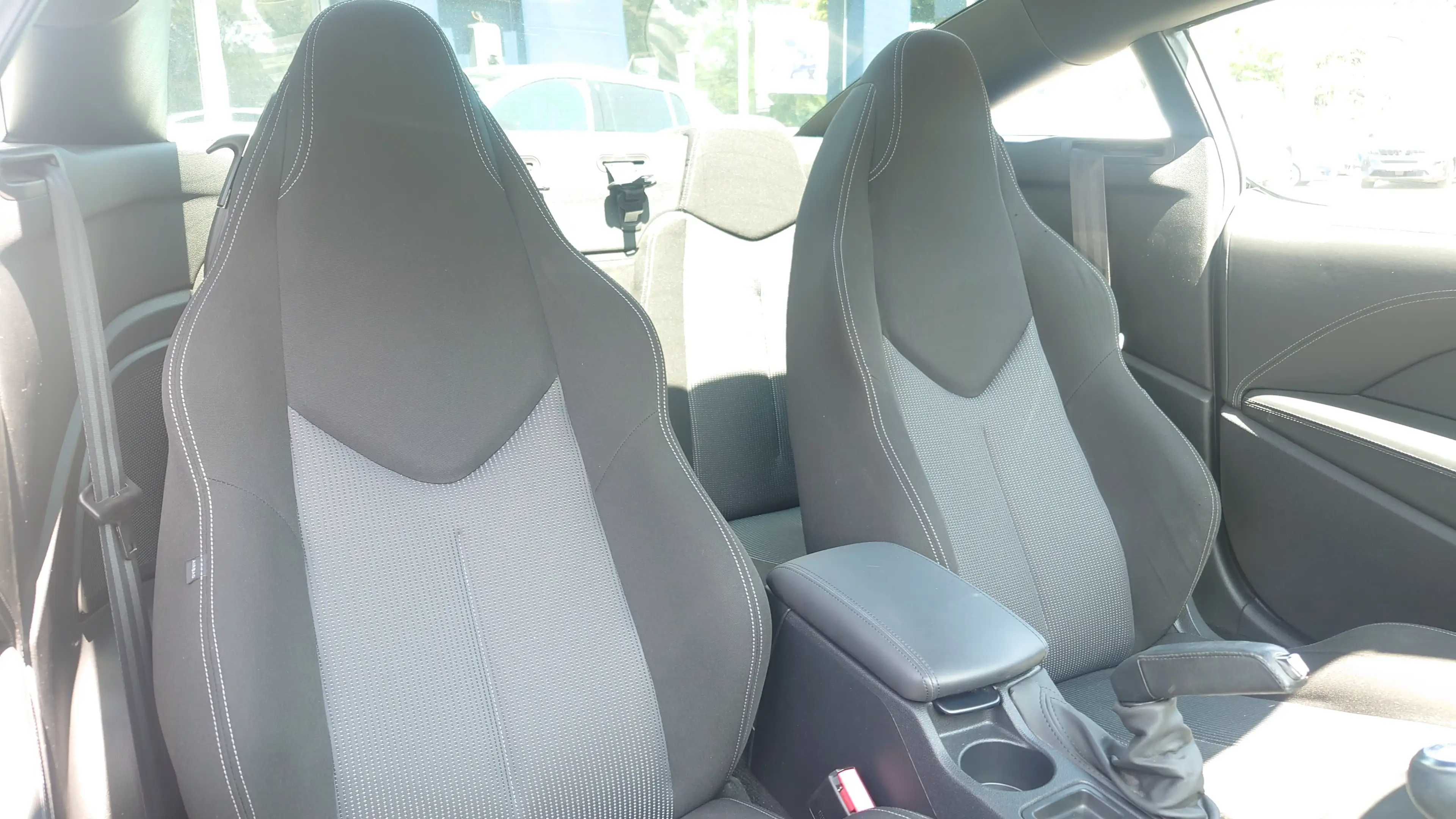 Peugeot RCZ THP200 — photo 7
