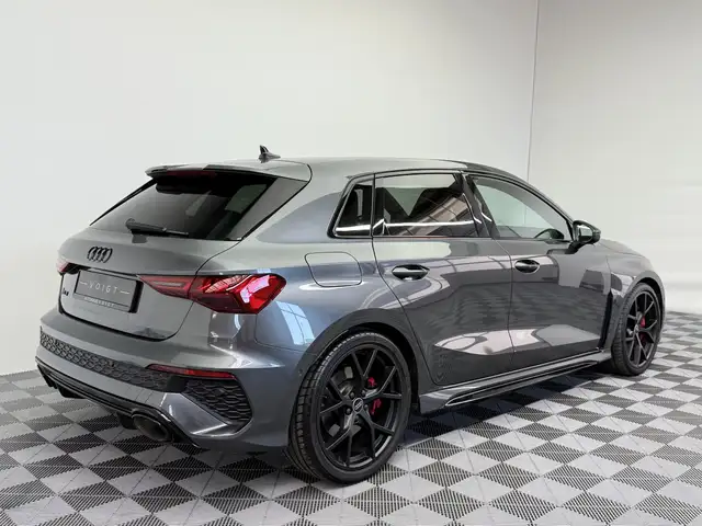 Audi RS3 view 6