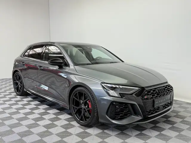 Audi RS3 view 5