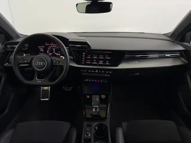 Audi RS3 view 10