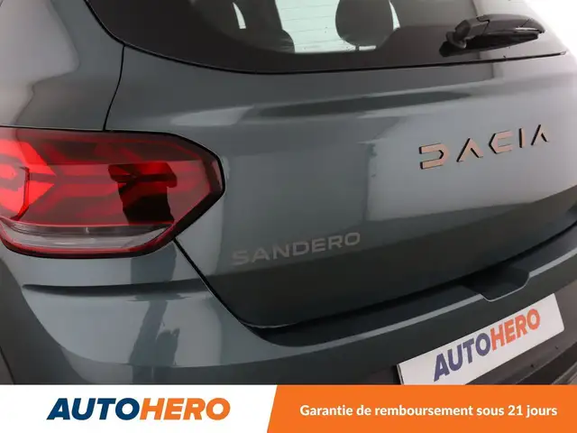 Dacia Sandero view 28