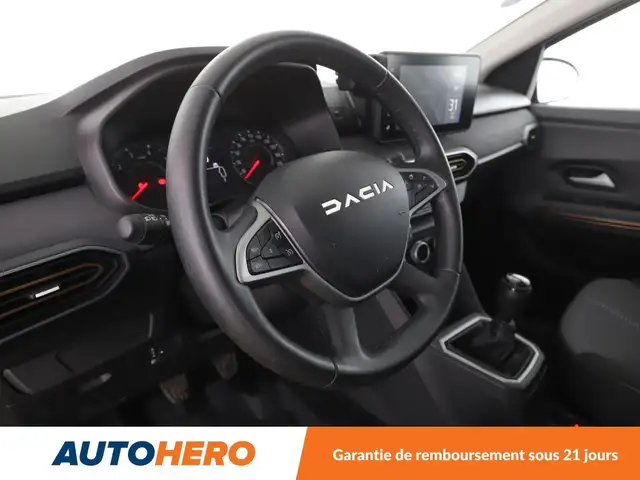 Dacia Sandero view 11