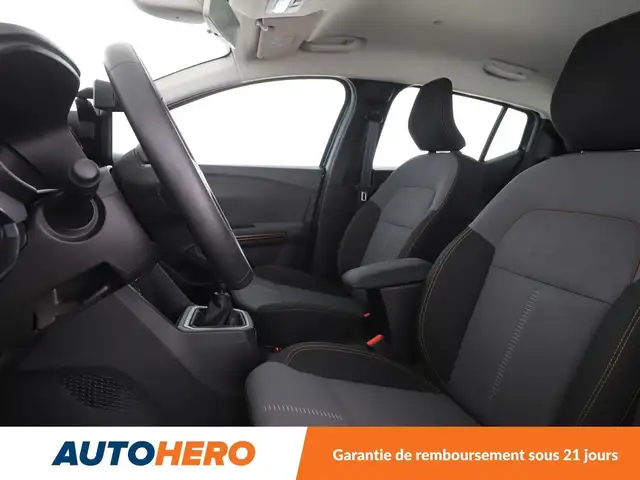Dacia Sandero view 10