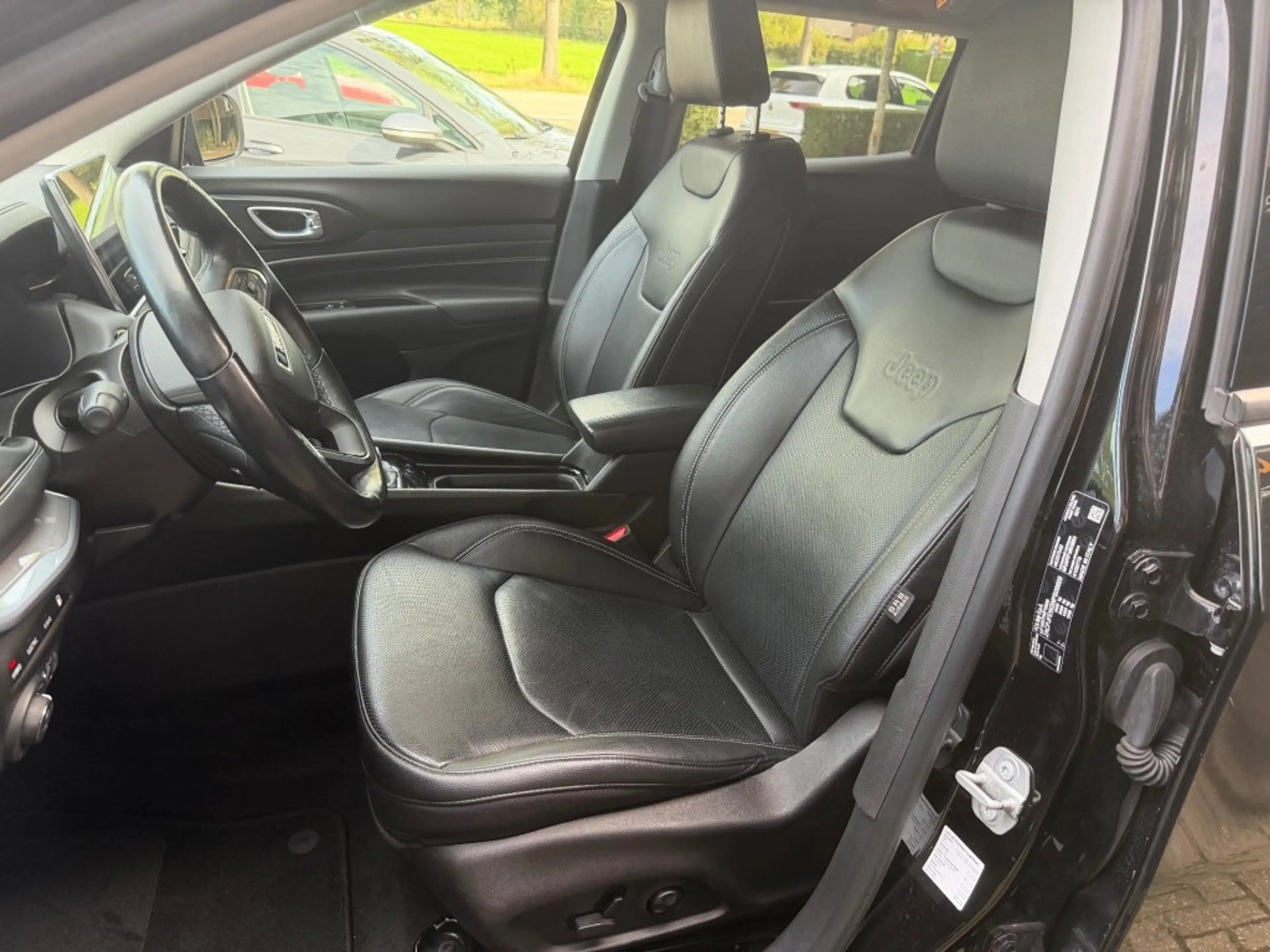 Jeep Compass 4XE 240 HYB. S — photo 19