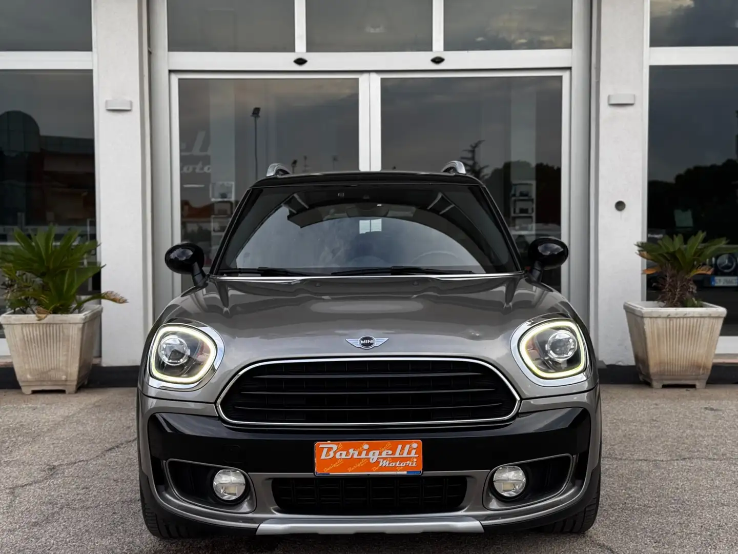 MINI Cooper D Countryman Mini 2.0 Cooper D Business Countryman Automatica Grigio - 1