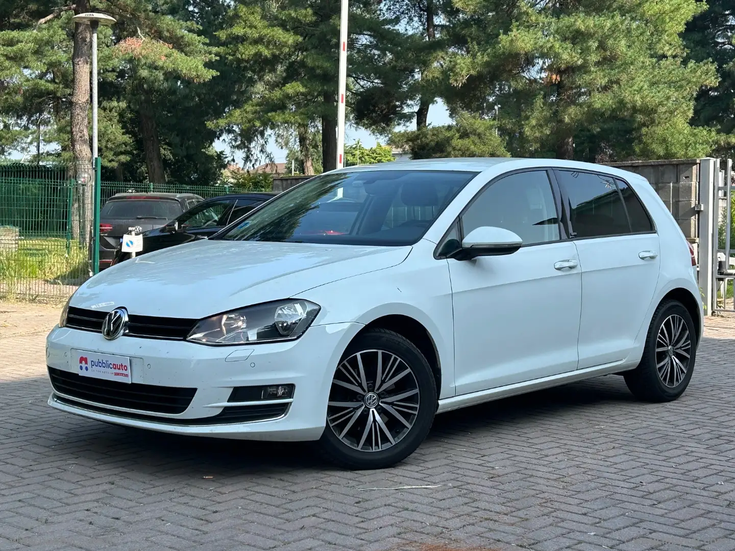 Volkswagen Golf 1.6 TDI 110 CV 5p. ALLSTAR BMT White - 1