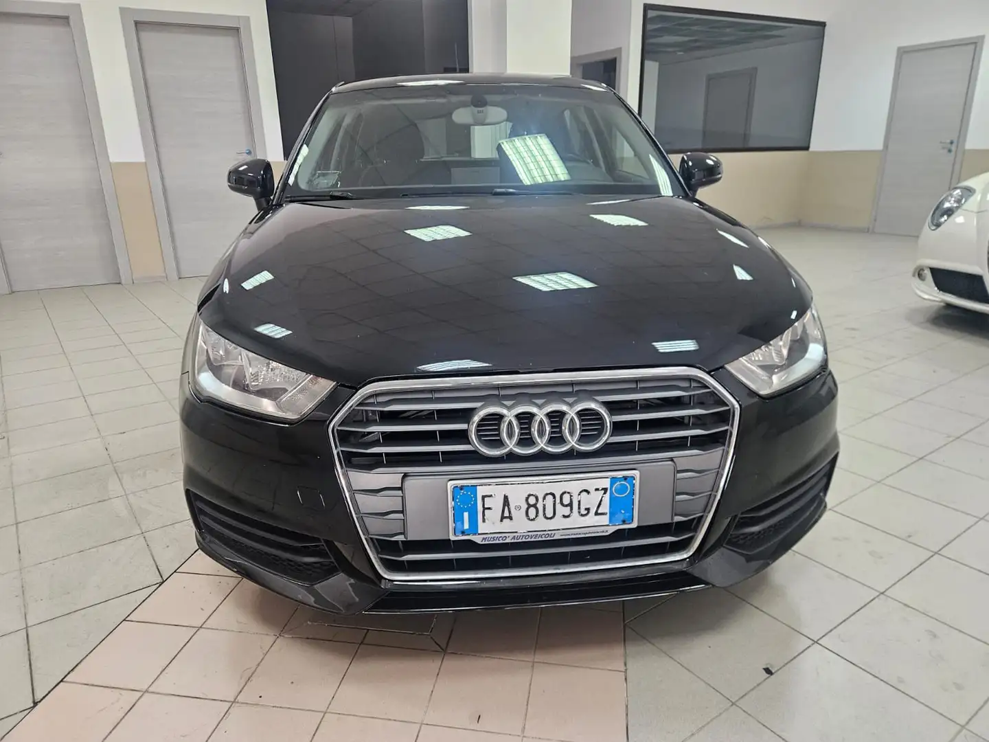 Audi A1 Sportback 1.4 tdi Sport s-tronic - 2