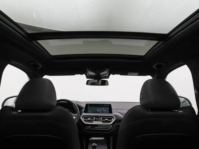 BMW X3 view 30