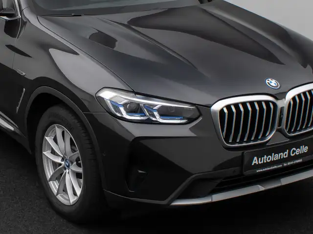 BMW X3 view 18