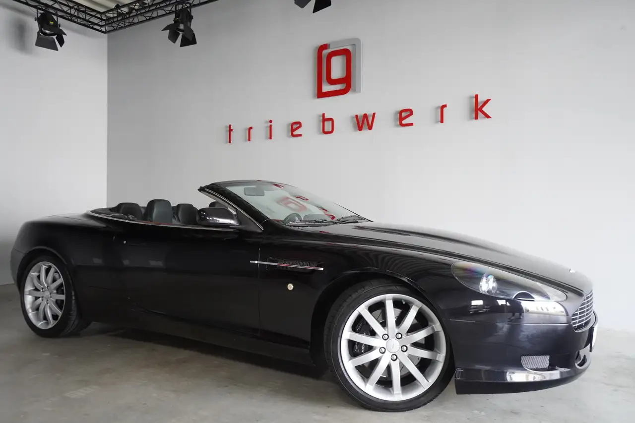 Aston Martin DB9