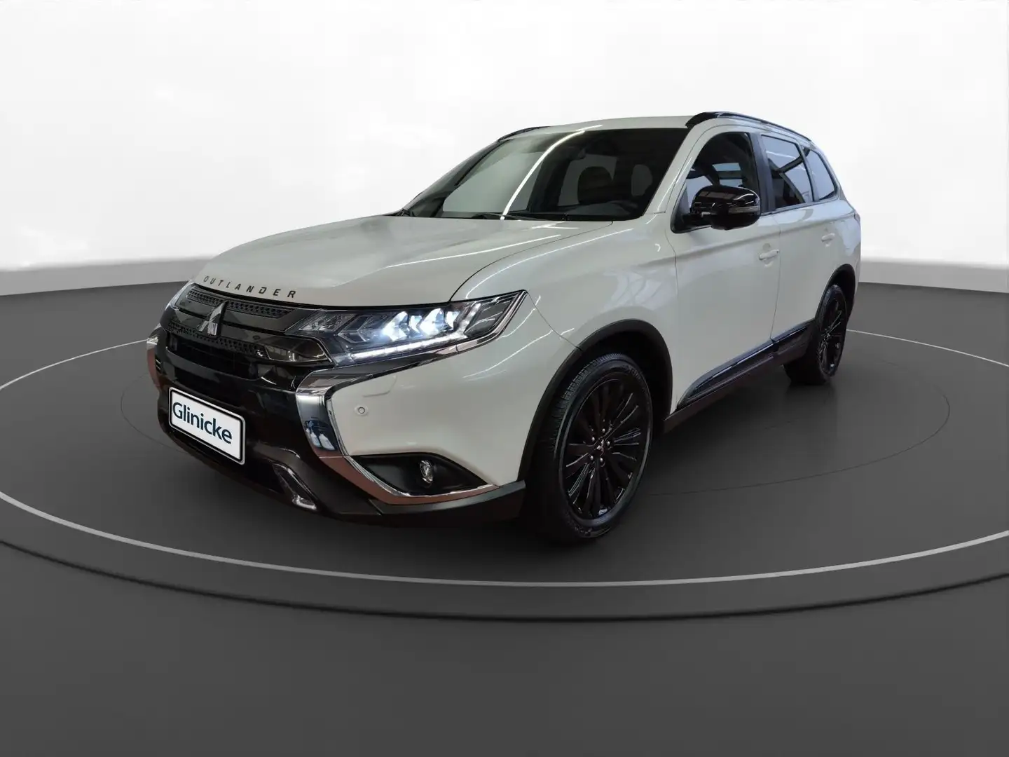 Mitsubishi Outlander 2.0 Spirit+ 4WD LED Navi RFK Weiß - 1