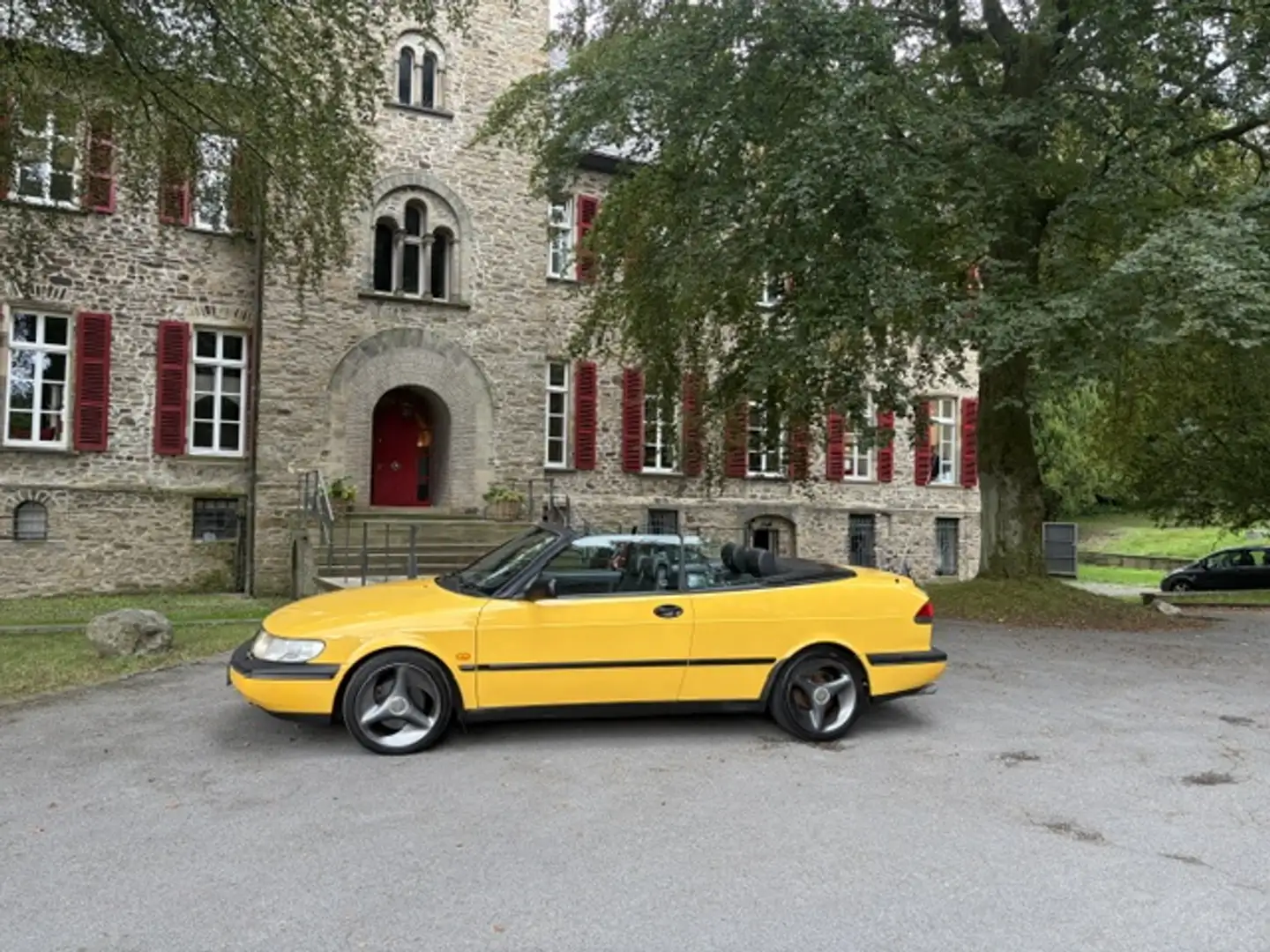 Saab 900 Saab 900 2.0i SE Mellow Yellow Gelb - 2