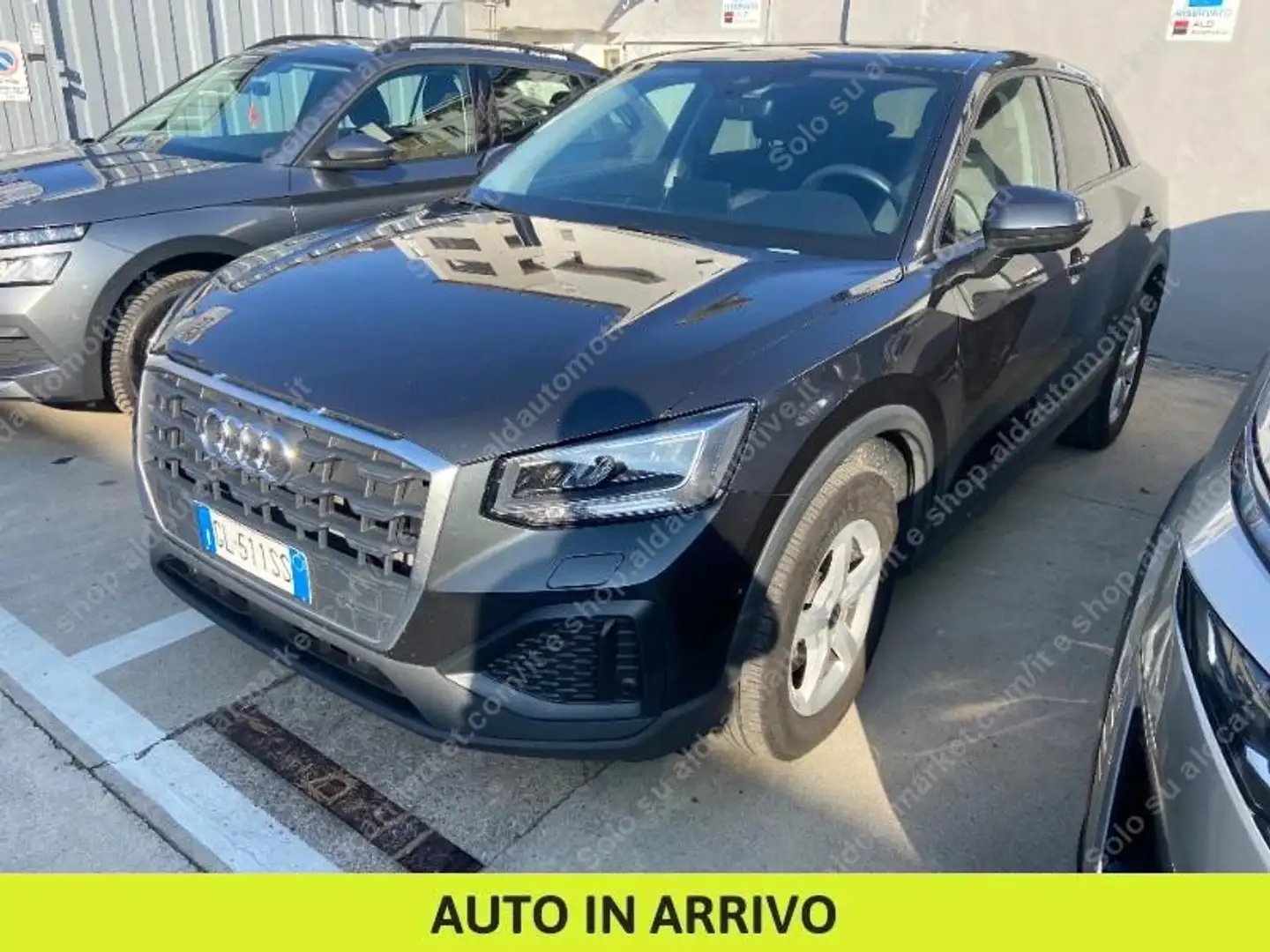 Audi Q2 35 2.0 tdi Business quattro s-tronic Grigio - 2