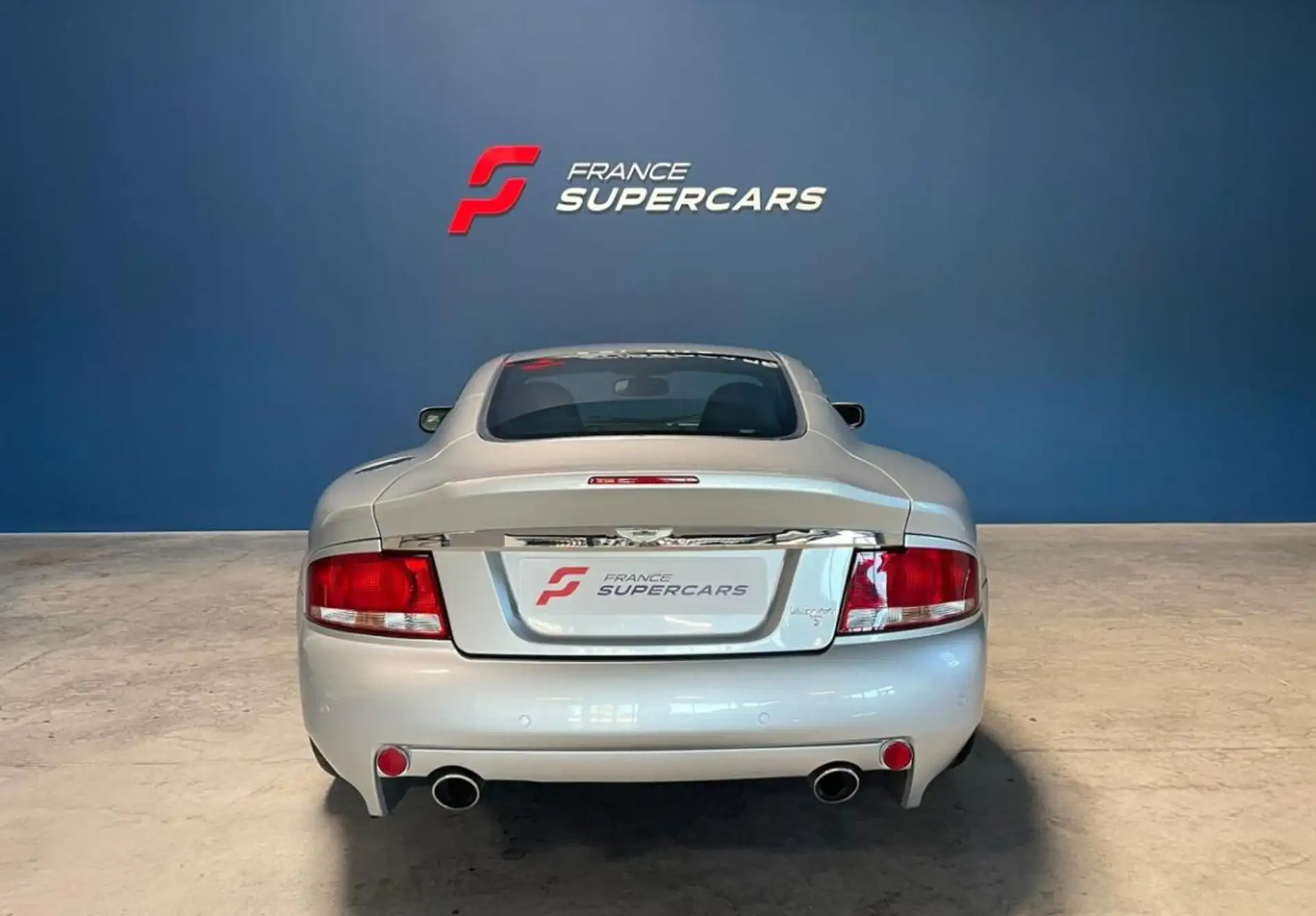애스턴마틴 뱅퀴시 Coupe 2005 실버 사진 4