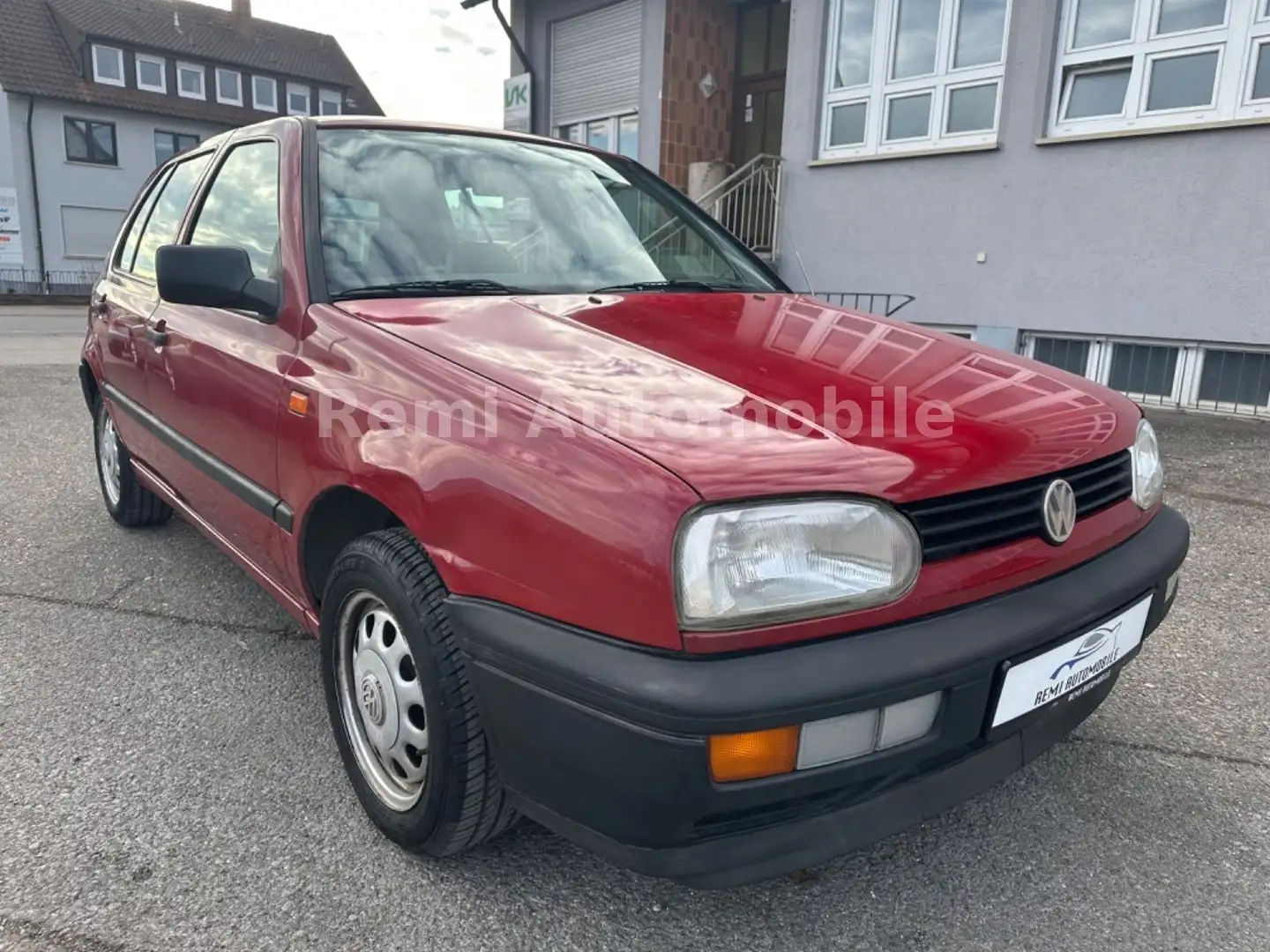 Volkswagen Golf 1.6 CL Červená - 1