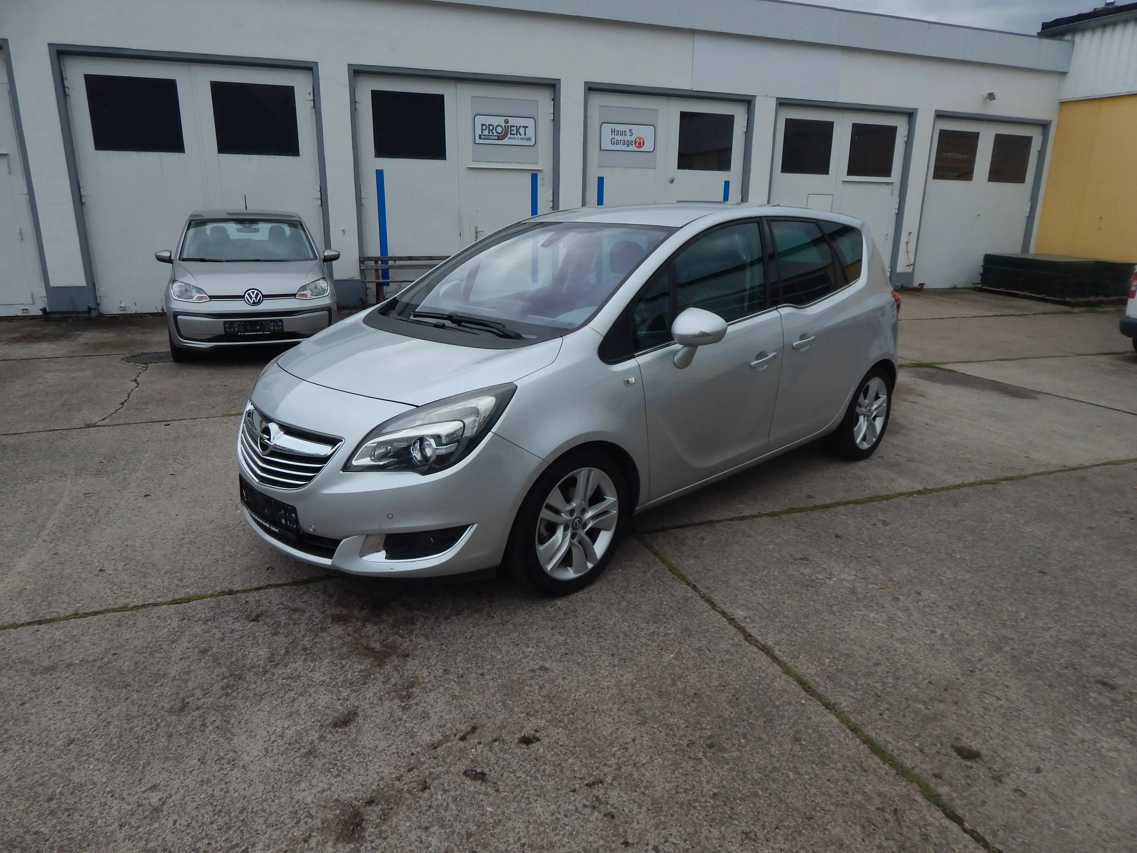 Opel Meriva Innovation*LEDER*SITZH*8xLM*LENKRAD*PDC*TÜV*STANDHEIZ**