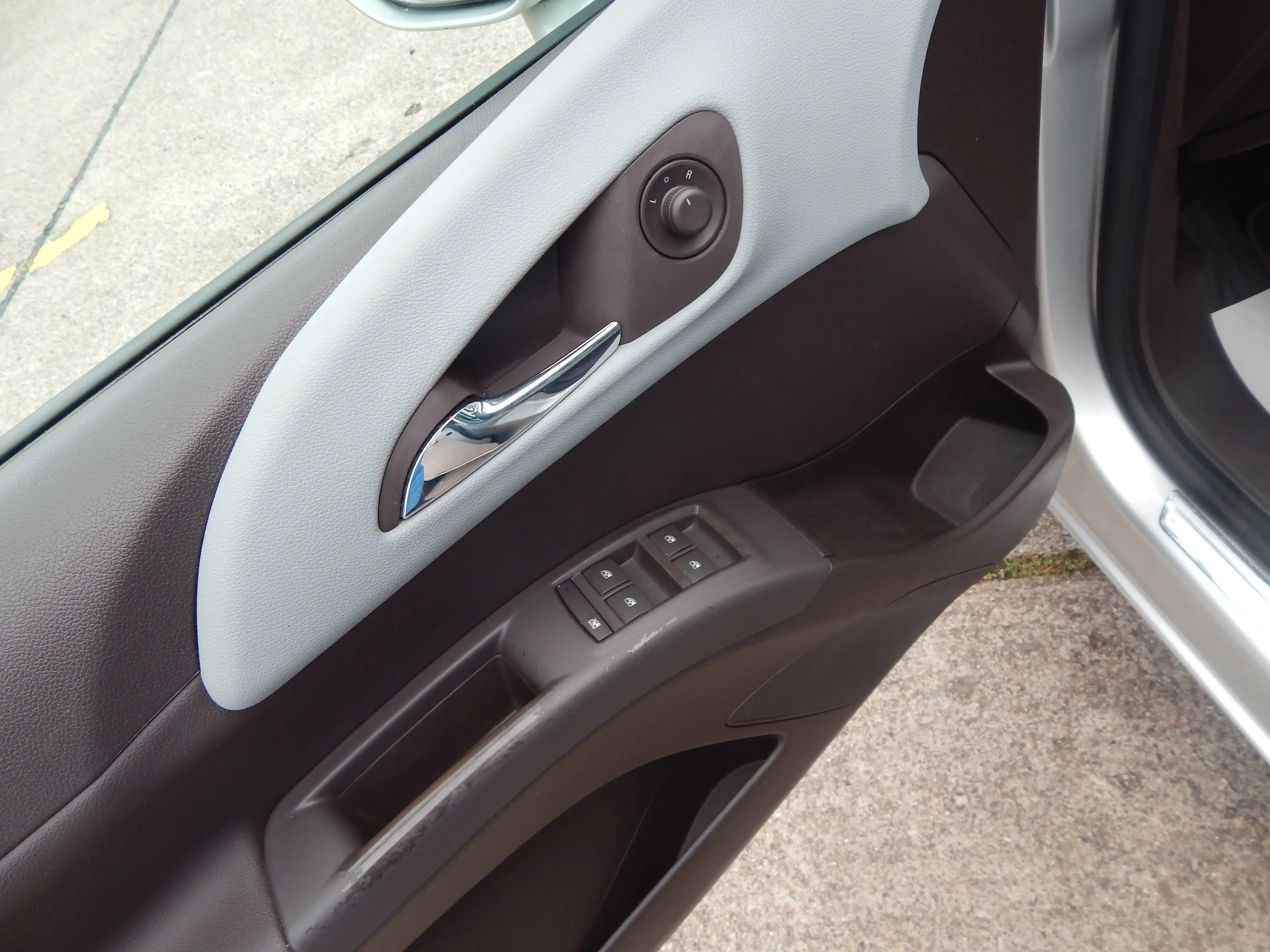 Opel Meriva Innovation*LEDER*SITZH*8xLM*LENKRAD*PDC*TÜV*STANDHEIZ** — photo 12