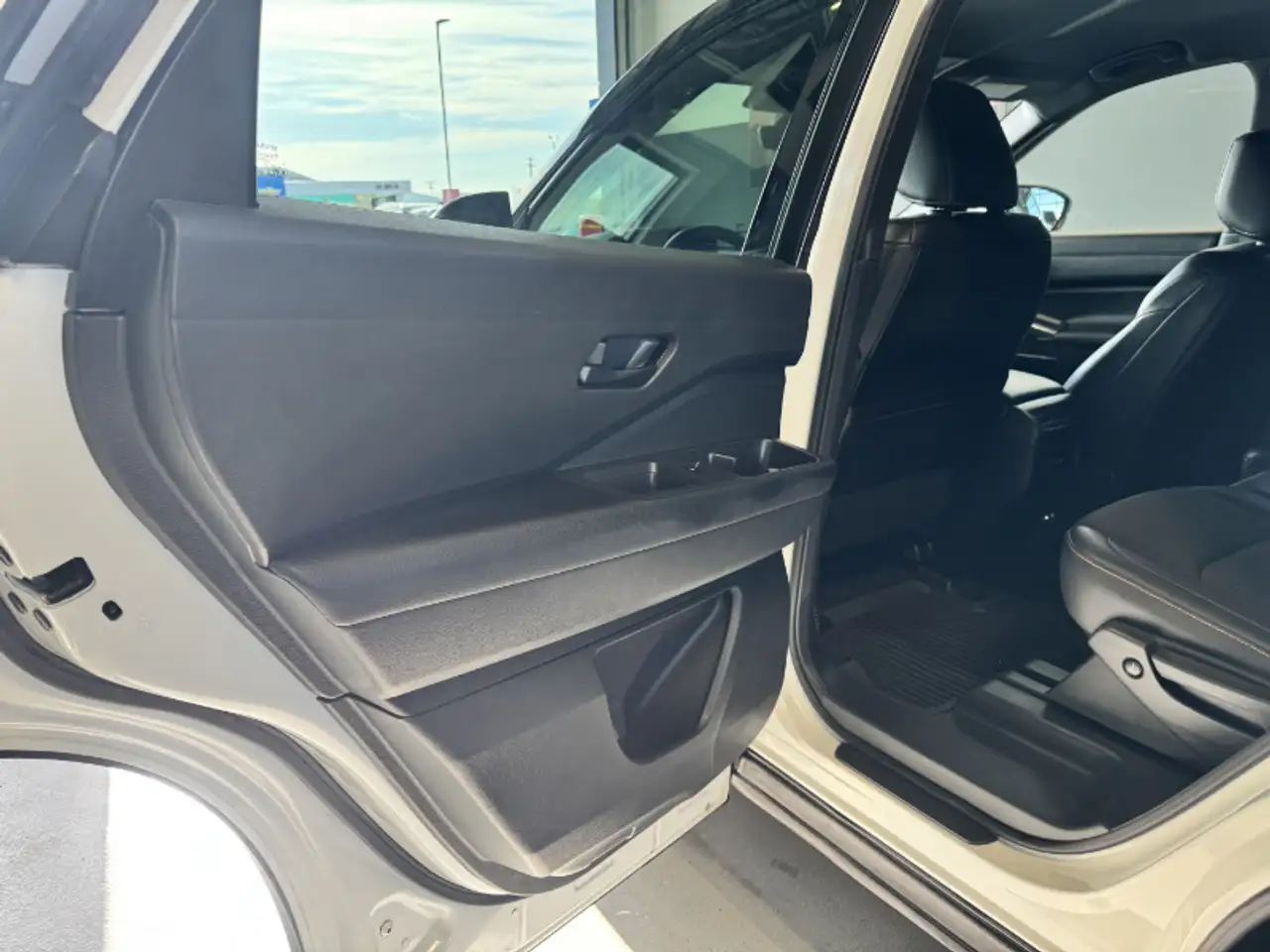 Nissan Pathfinder снимка Nissan Pathfinder
