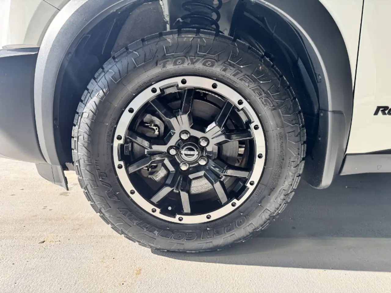 Nissan Pathfinder снимка Nissan Pathfinder