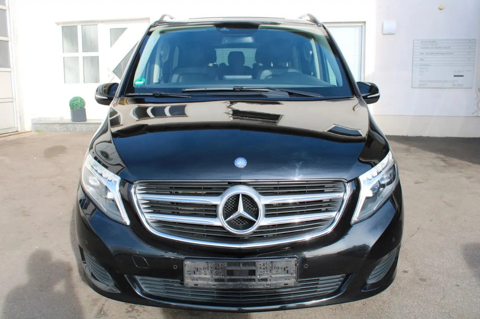 Mercedes-Benz V 220 V220 CDI Avantg. lang 8-FACH R-KAM AMBIENTE NAVI Negro - 2