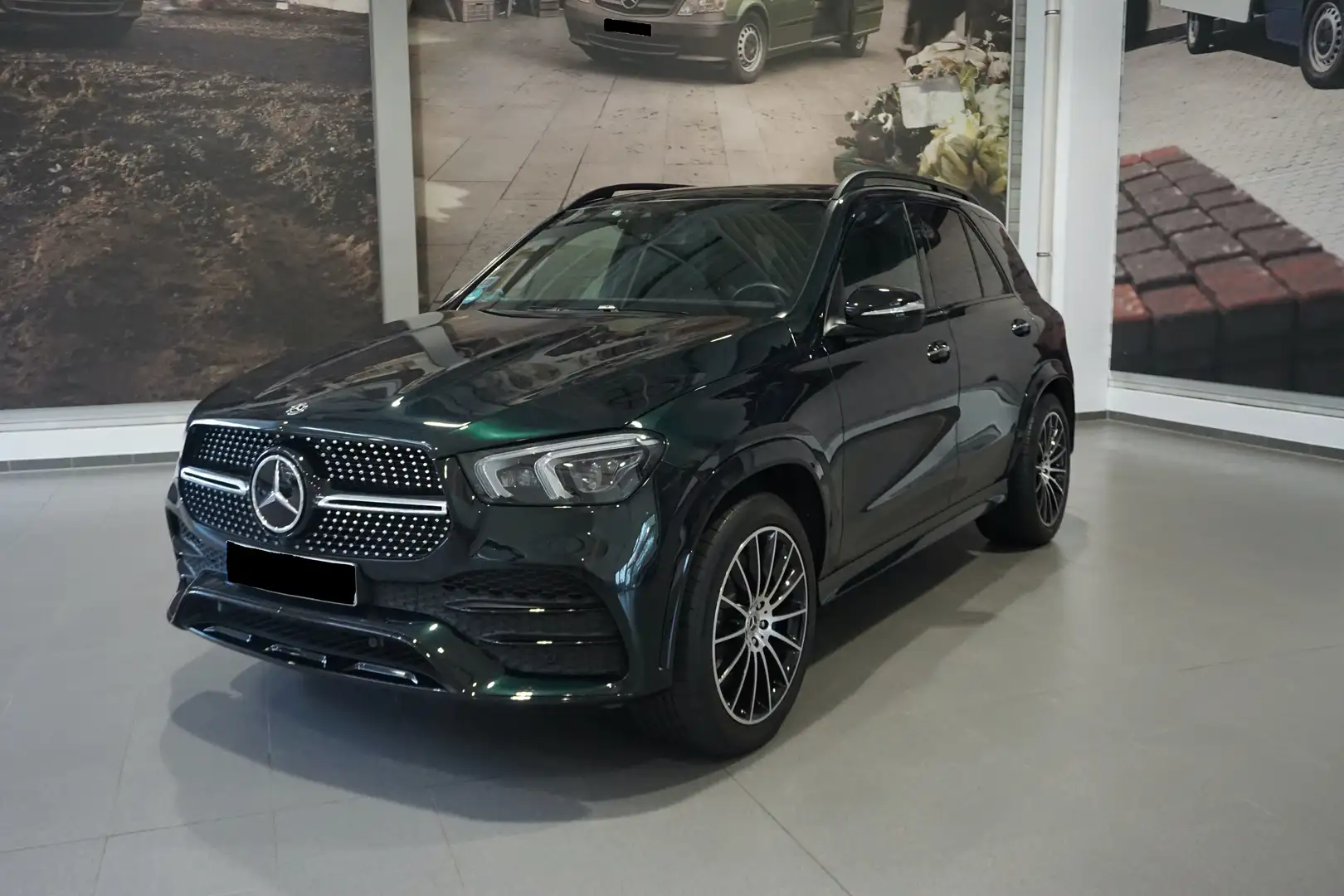 Mercedes-Benz GLE 450 AMG Burm/AHK/MULTIBEAM/360/Pano/AIRMATIC/Stdhz/HUD Grün - 1