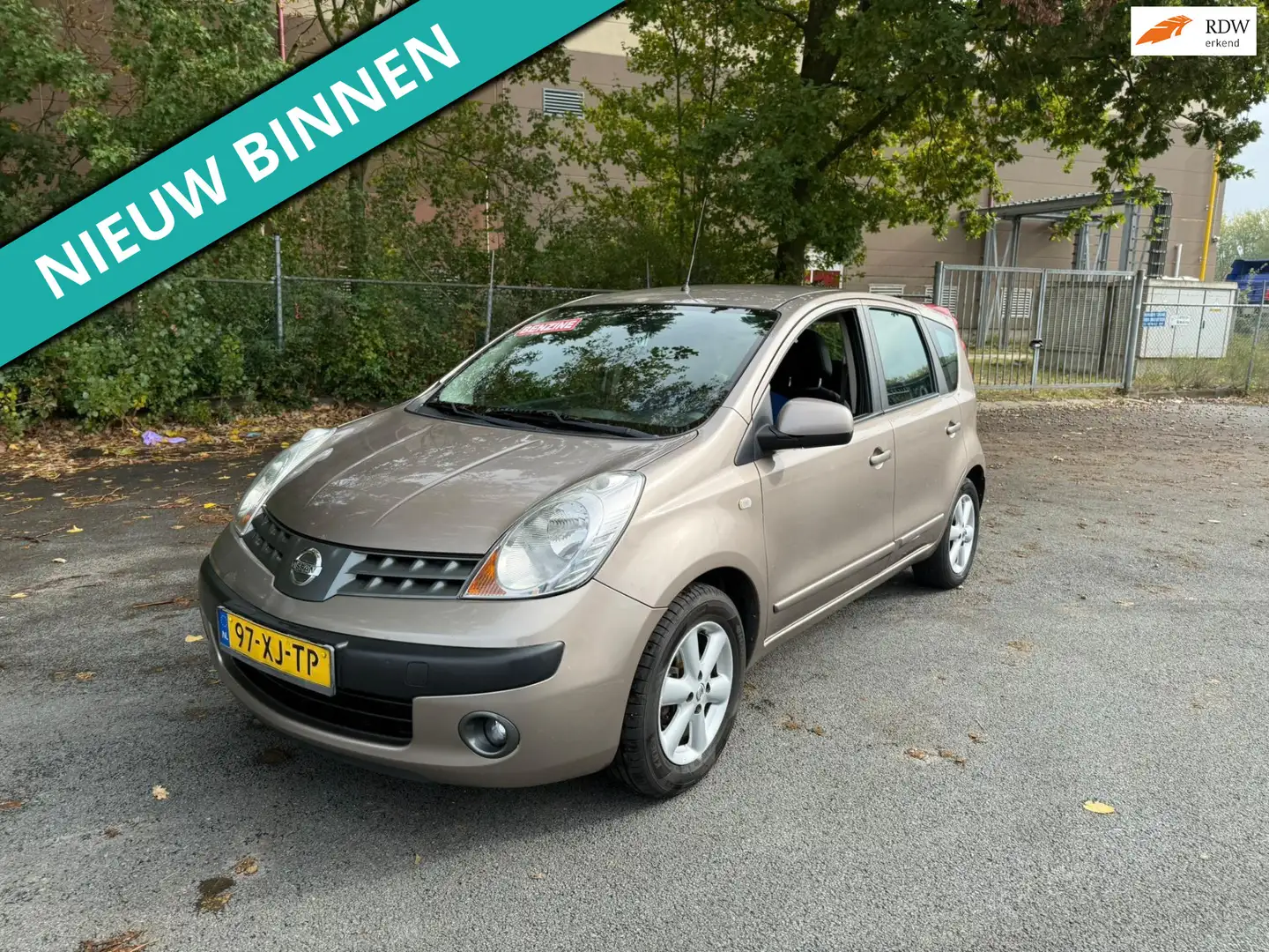 Nissan Note 1.4 Acenta LEUKE AUTO RIJDT EN SCHAKELT GOED Brun - 1