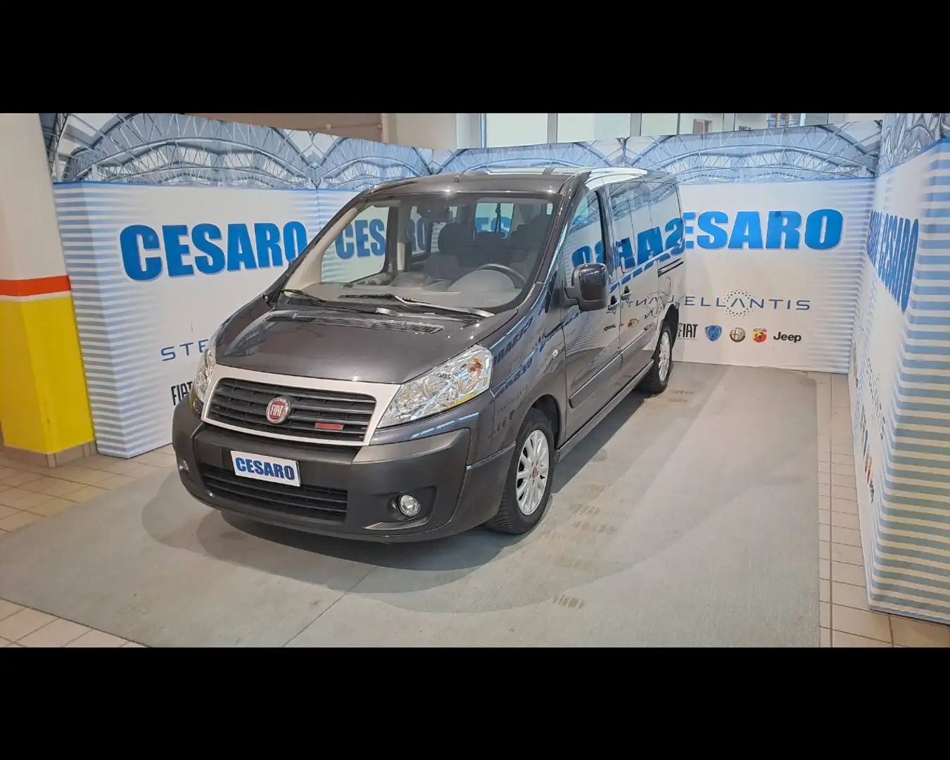 Fiat Scudo 2.0 MJT/165 DPF PL Panorama Executive 5 posti (M1) Blau - 2