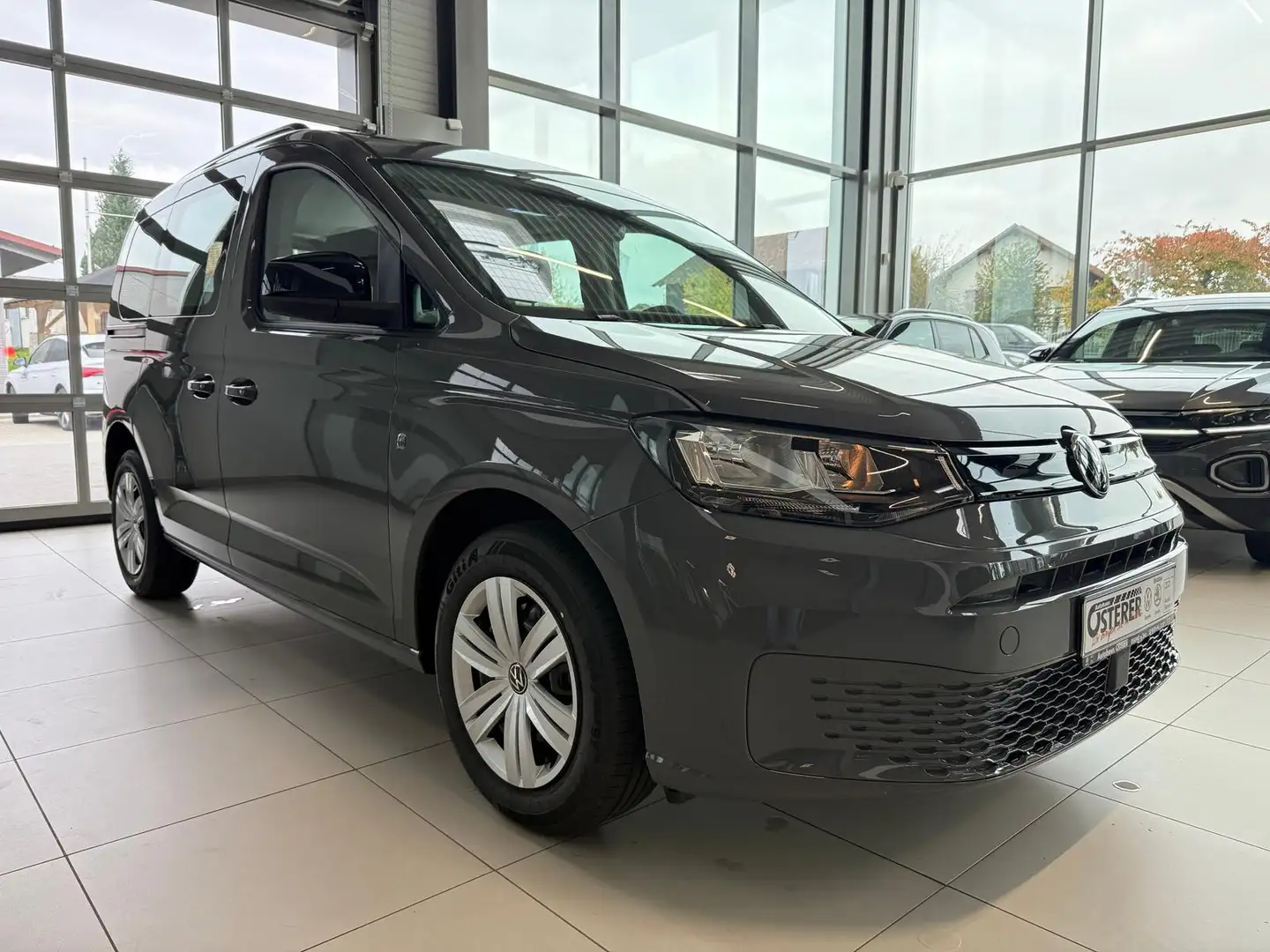 Volkswagen Caddy 1,5 TSI 75 Jahre Edition 5 Jahre Garantie App Conn Gris - 2