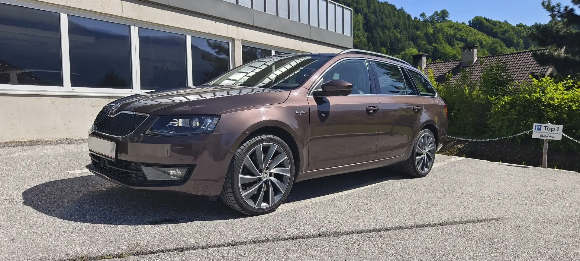Skoda Octavia Combi 2,0 TDI 4x4 L&K DSG Laurin&Klement - 2