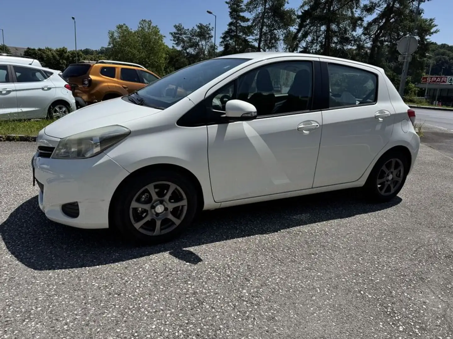 Toyota Yaris Sol KLIMA TEMPOMAT R-KAMERA Weiß - 2