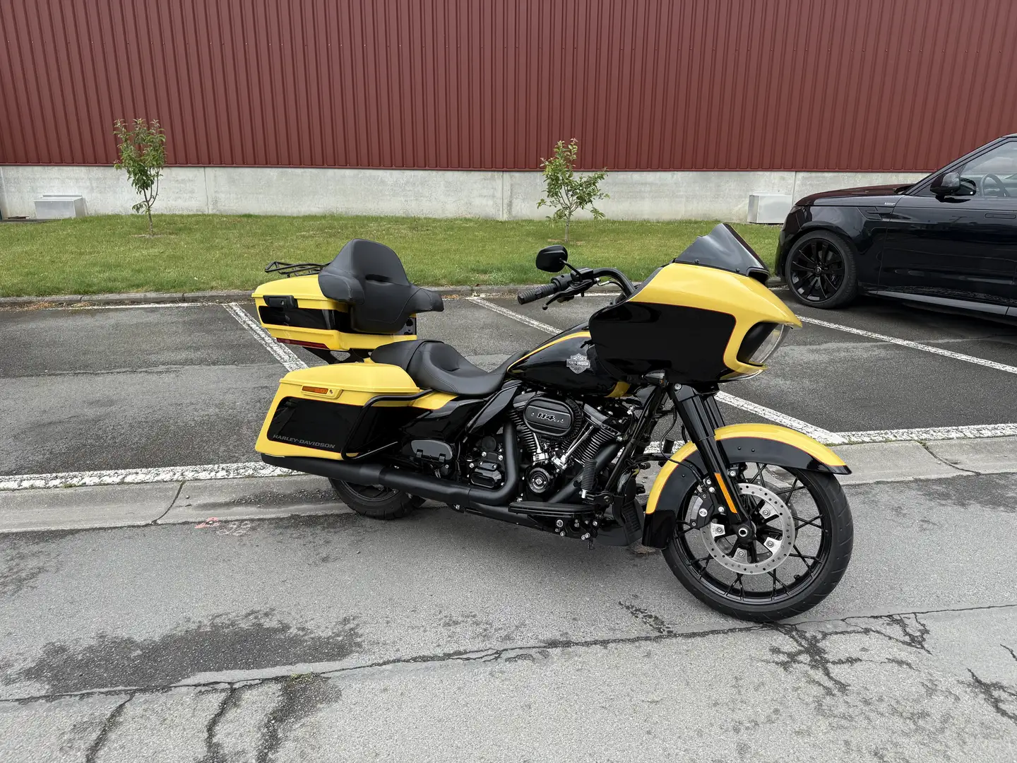 Harley-Davidson Road Glide spécial Geel - 2