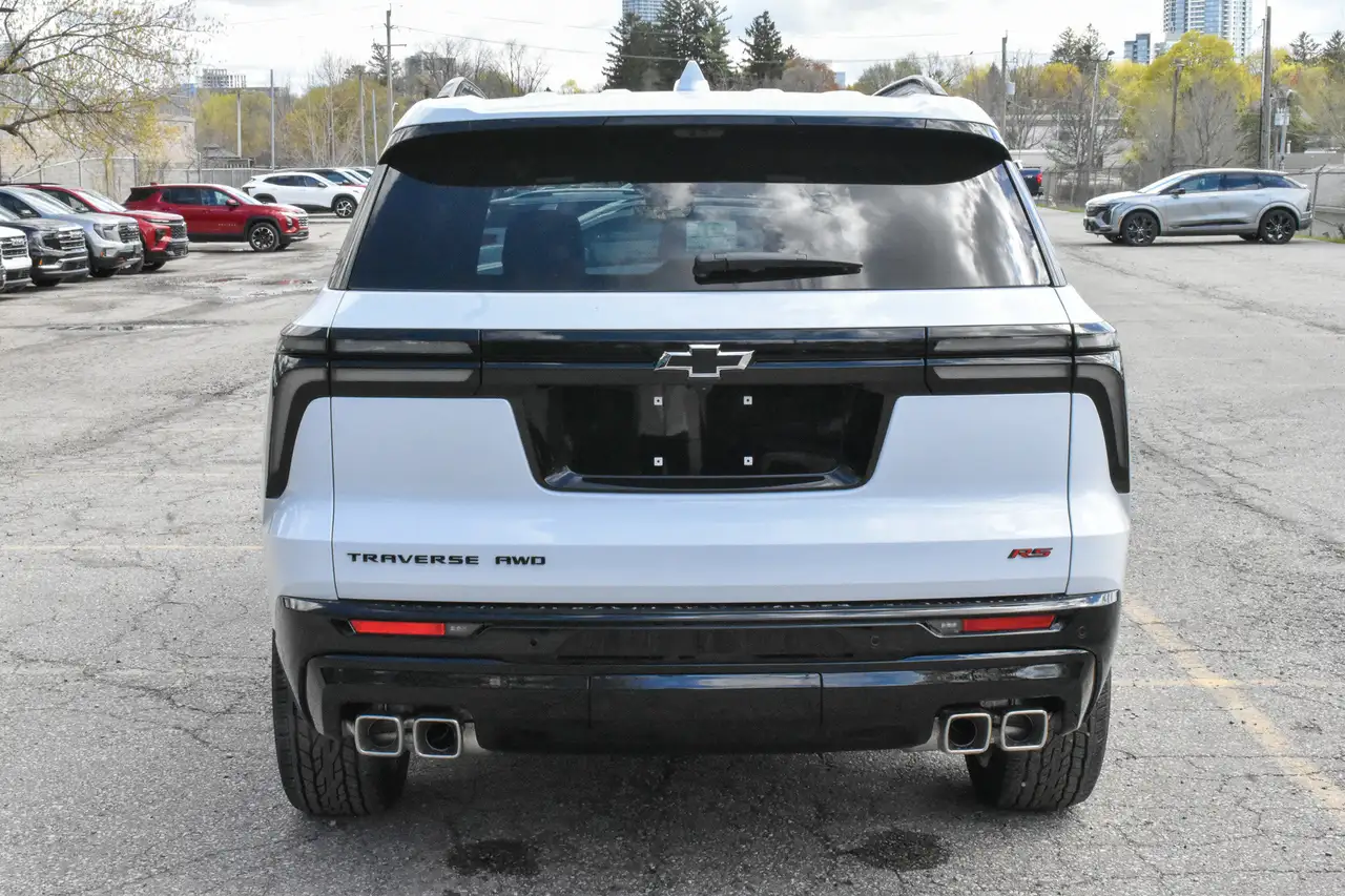 Chevrolet Traverse снимка Chevrolet Traverse