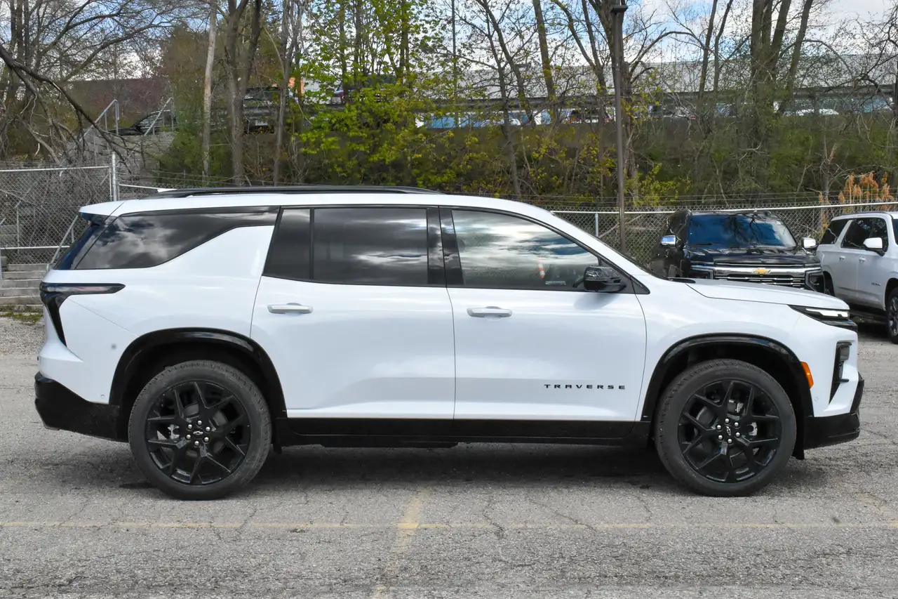 Chevrolet Traverse снимка Chevrolet Traverse