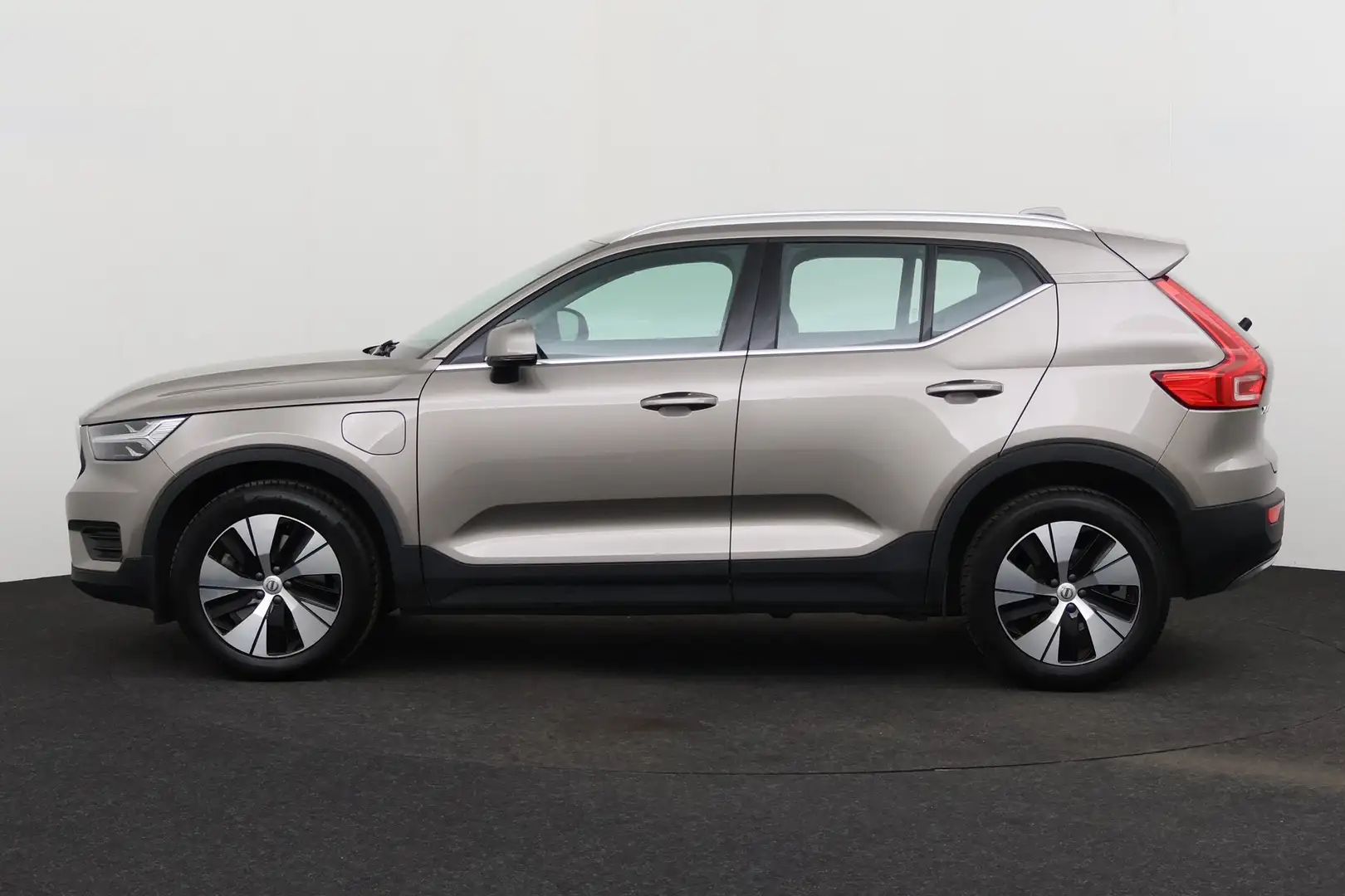 Volvo XC40 1.5 T5 RECHARGE INSCRIPTION GEARTRONIC PHEV + GPS - 2