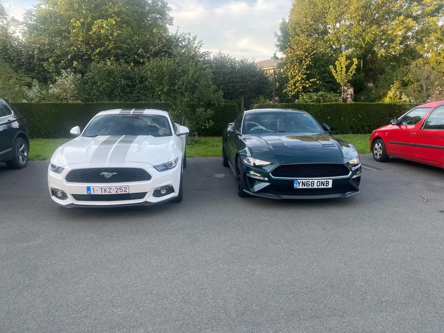 Ford Mustang 2.3 Eco Boost Aut. Blanc - 2