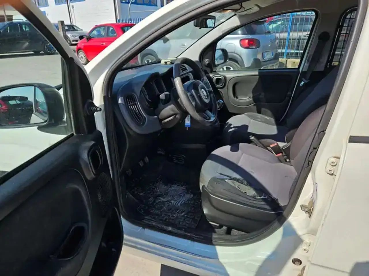 2018 Fiat Panda 1.2 69 CV VAN 2 POSTI EURO6 POP - FY341PD, photograph 10