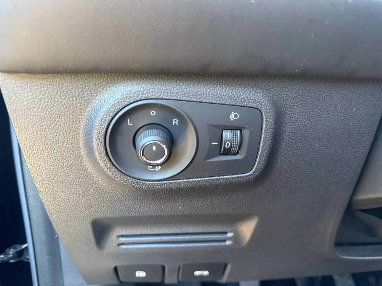 MG ZS 1.0 T-GDI Luxury, миниатюра 19
