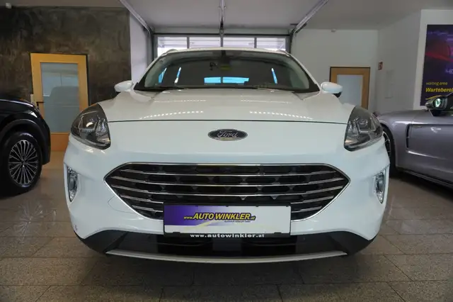 Ford Kuga view 2